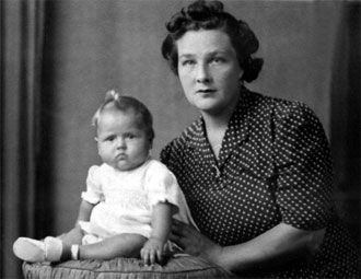 Margaret and Mabel Ganderton