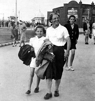 Eileen and her mum Amy Jones