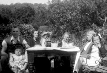 Edgar, Reg, Gwen, Norman, Lucy, Mrs Coles and Doreen