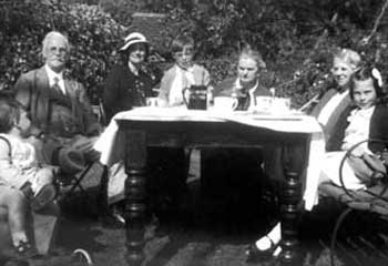 Edgar, Mr Coles, Gwen, Norman, Lucy, Mrs Coles and Doreen