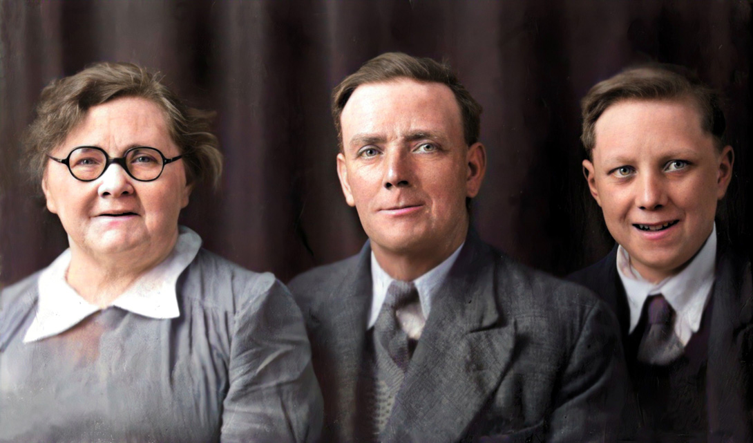   Fanny May (Jones) (Hayward) Petty, her second husband, George Joseph Petty and their son Leslie George Petty.