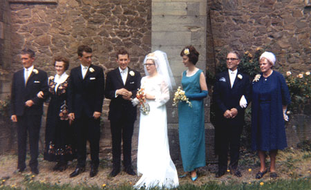 Left to right: John Edward Holland, Ester (Pedersen) Stenersen, Bjørn Egil Stenersen, Gunvald Magna Stenersen, Josephine Lucy (Holland) Stenersen, Geraldine Margaret Chaplin, Birger Gunvald Stenersen and Doris Eliza (Jones) Holland.